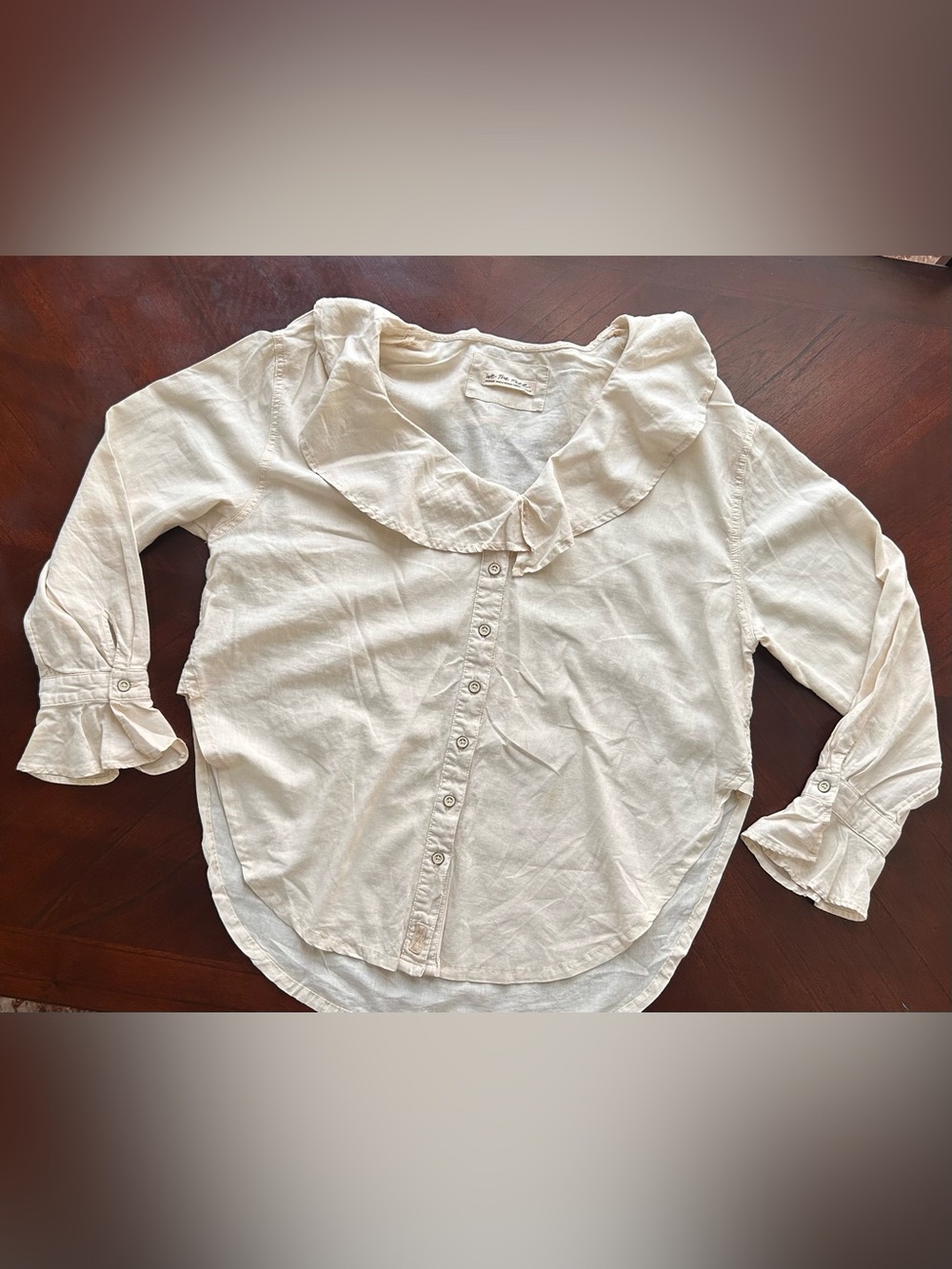 We The Free Cream Ruffle Collar Button-Down Shirt 55% linen 45% viscose size M